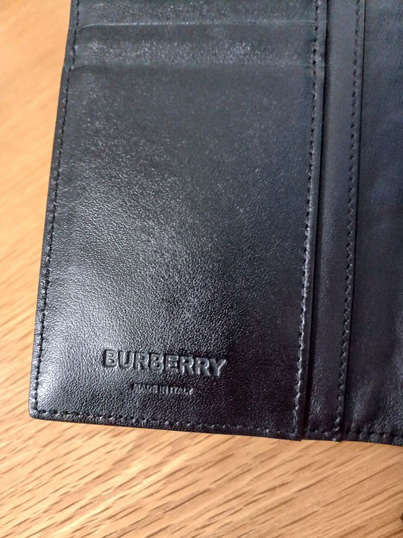 未使用に近い　BURBERRY財布　正規品　イタリア製