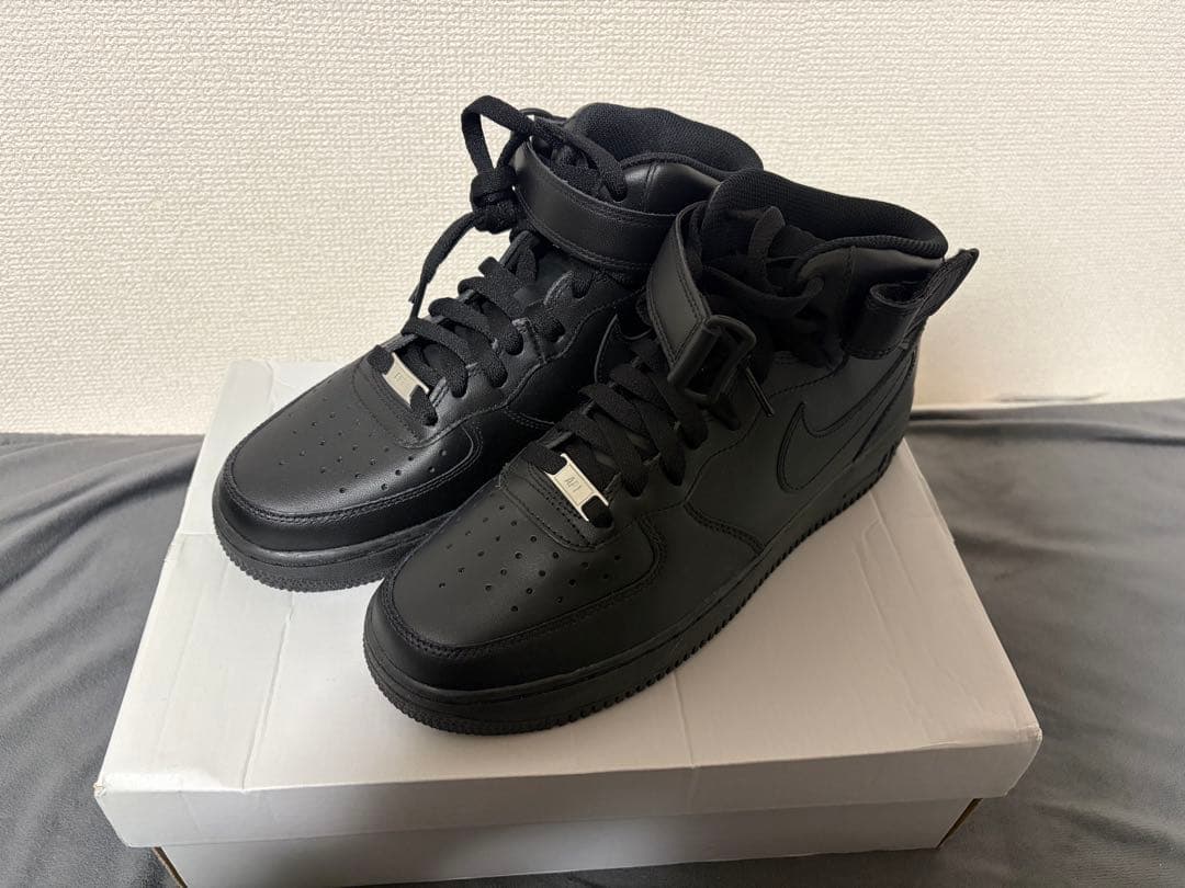 靴 NIKE AIR FORCE1 26.5