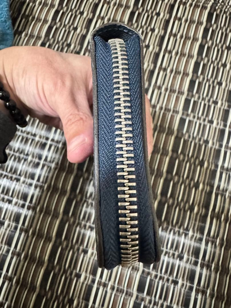 2017年製ルイヴィトン ヴェルティカル タイガ 長財布　ネイビー