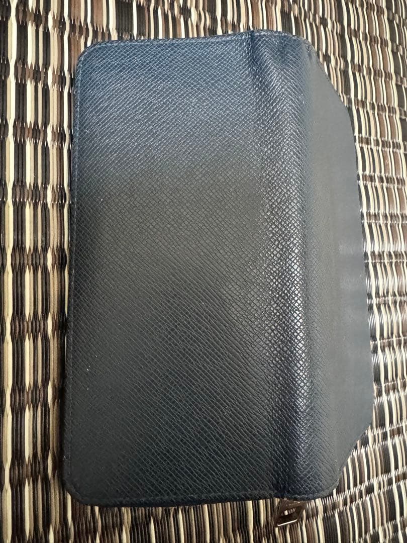 2017年製ルイヴィトン ヴェルティカル タイガ 長財布　ネイビー