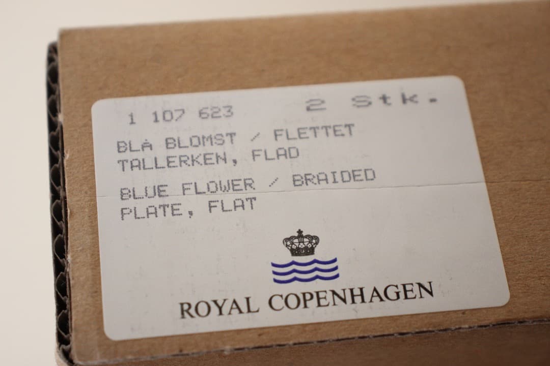 未使用・箱入　ロイヤルコペンハーゲン　ブルーフラワー　２３cmプレート　ペア