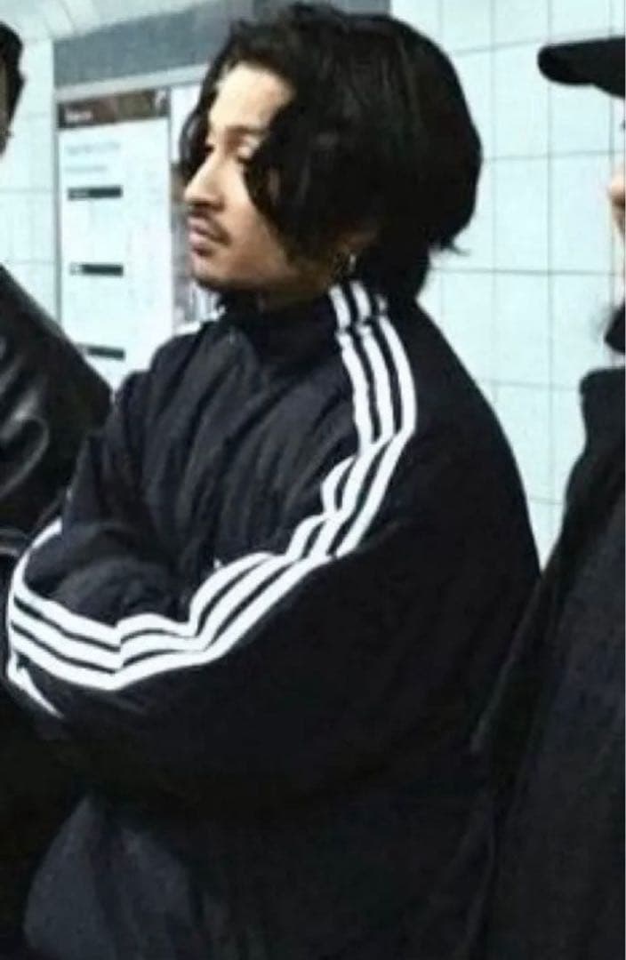 adilenium オーバーサイズ トラックトップ　シーズン1