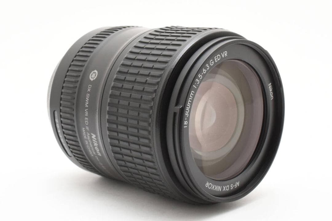 高倍率 ニコン AF-S DX 18-300mm F3.5-6.3G ED VR