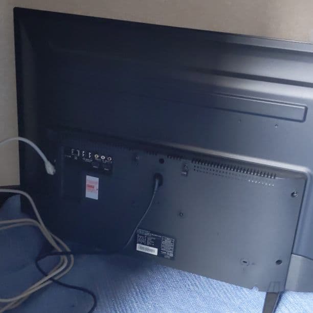 テレビ（ハイビジョン液晶テレビ）