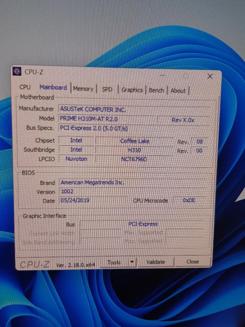自作PC　第9世代i3・8GB・128GB・Win11
