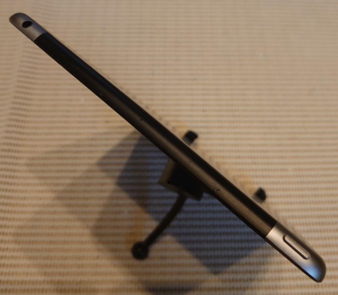 完動品SIMフリー液晶無傷iPad第5世代(A1823)本体128GB G3YL