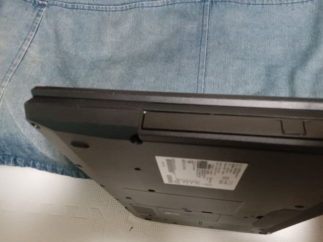 富士通ノートパソコンA577/P i5第7世代OS.Office