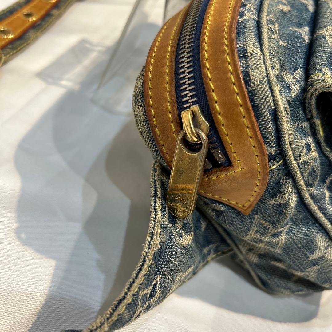 Louis Vuitton デニムボディバッグ