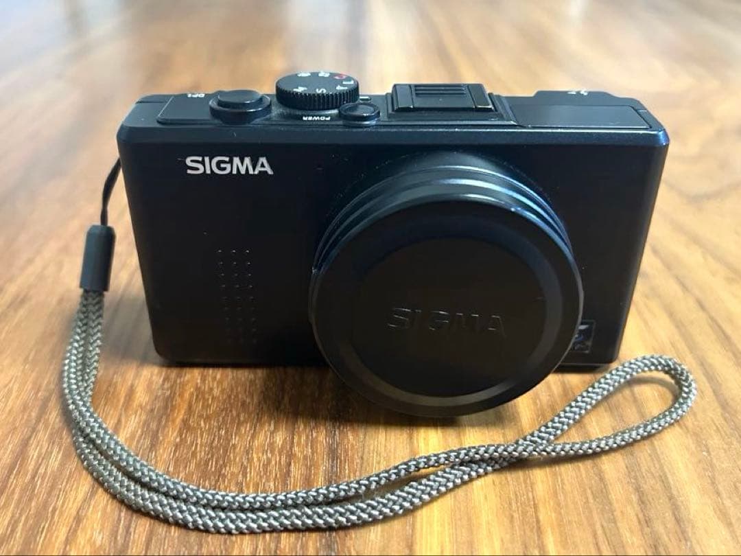 SIGMA コンパクトデジタルカメラ DP-1