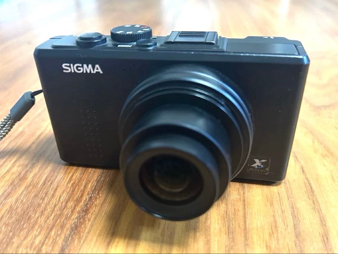 SIGMA コンパクトデジタルカメラ DP-1