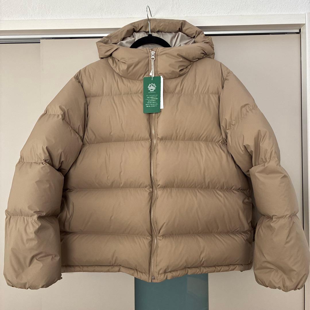 ユナイテッドアローズ　ベージュ ダウンジャケット 新品未使用タグ付き　M