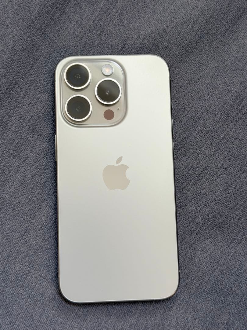 iPhone 15 Pro 256GB SIMフリー (カメラシャッター音無し)