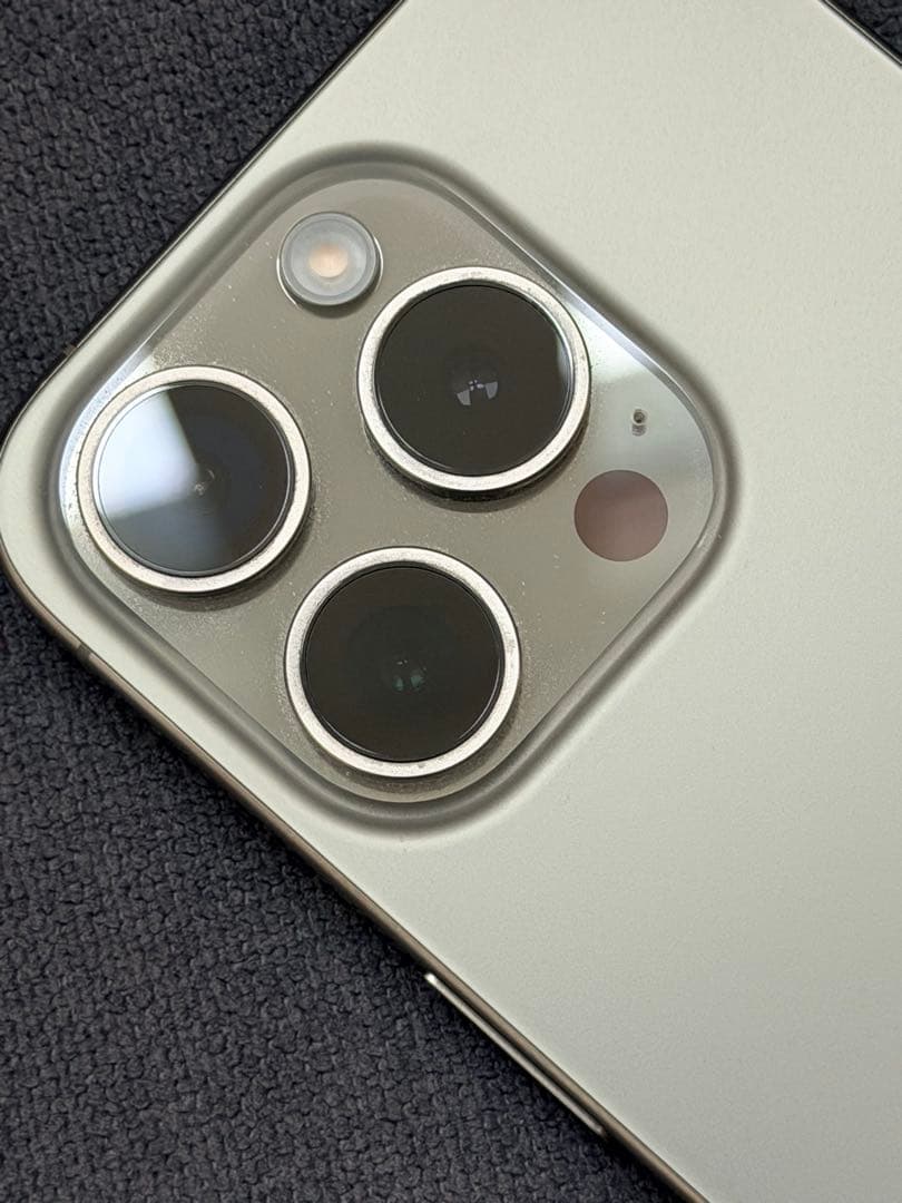 iPhone 15 Pro 256GB SIMフリー (カメラシャッター音無し)