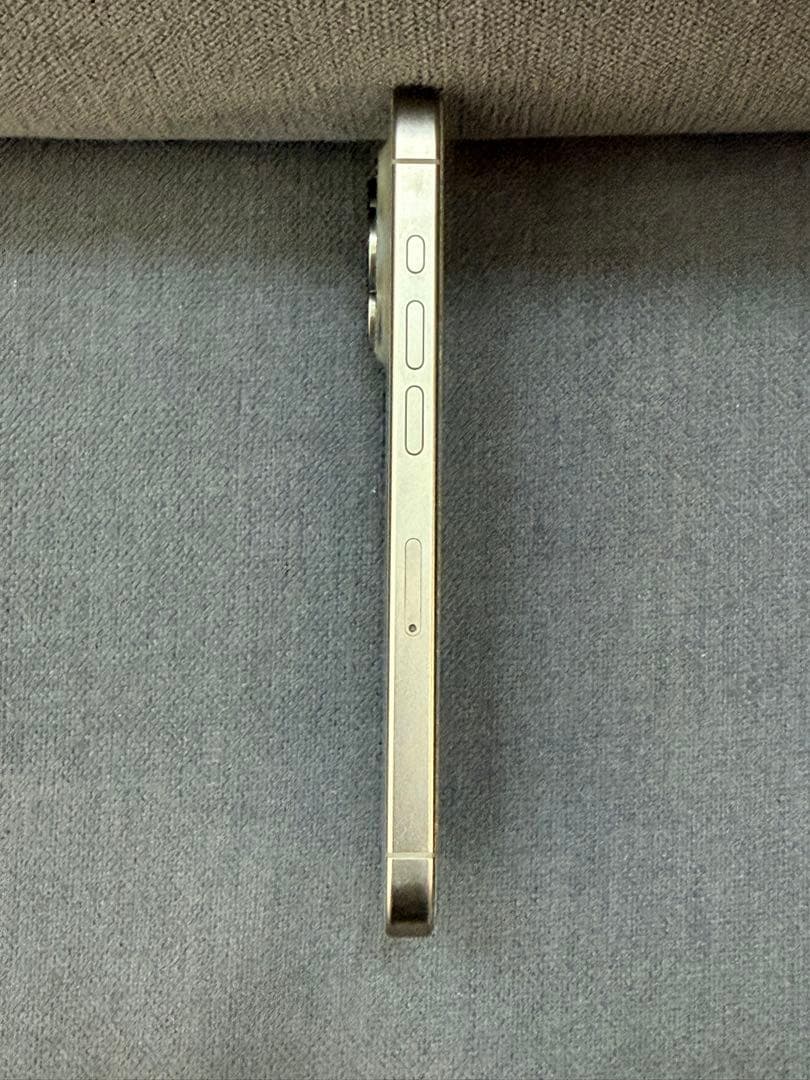 iPhone 15 Pro 256GB SIMフリー (カメラシャッター音無し)