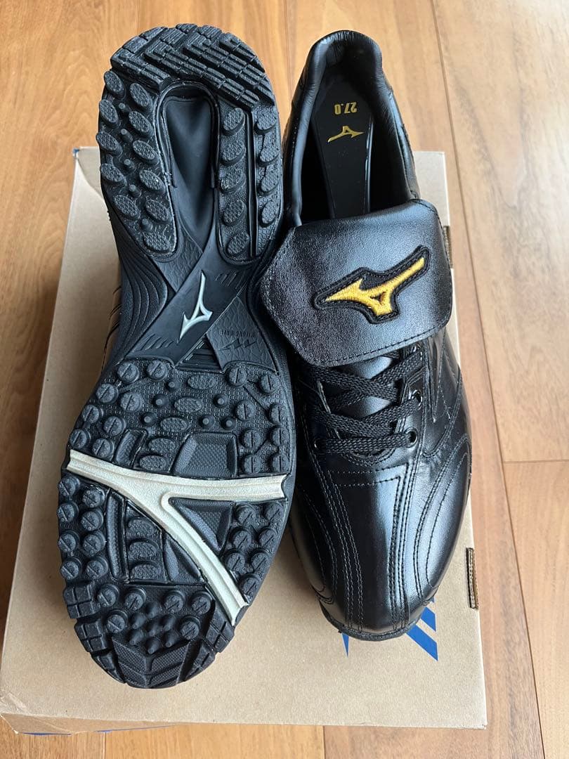 新品27㎝　ミズノプロ　トレーニングシューズ