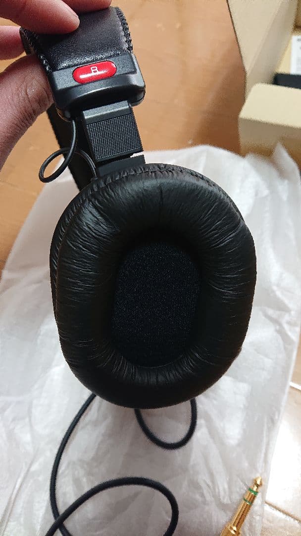 SONY MDR-7506 オーバーイヤーヘッドフォン