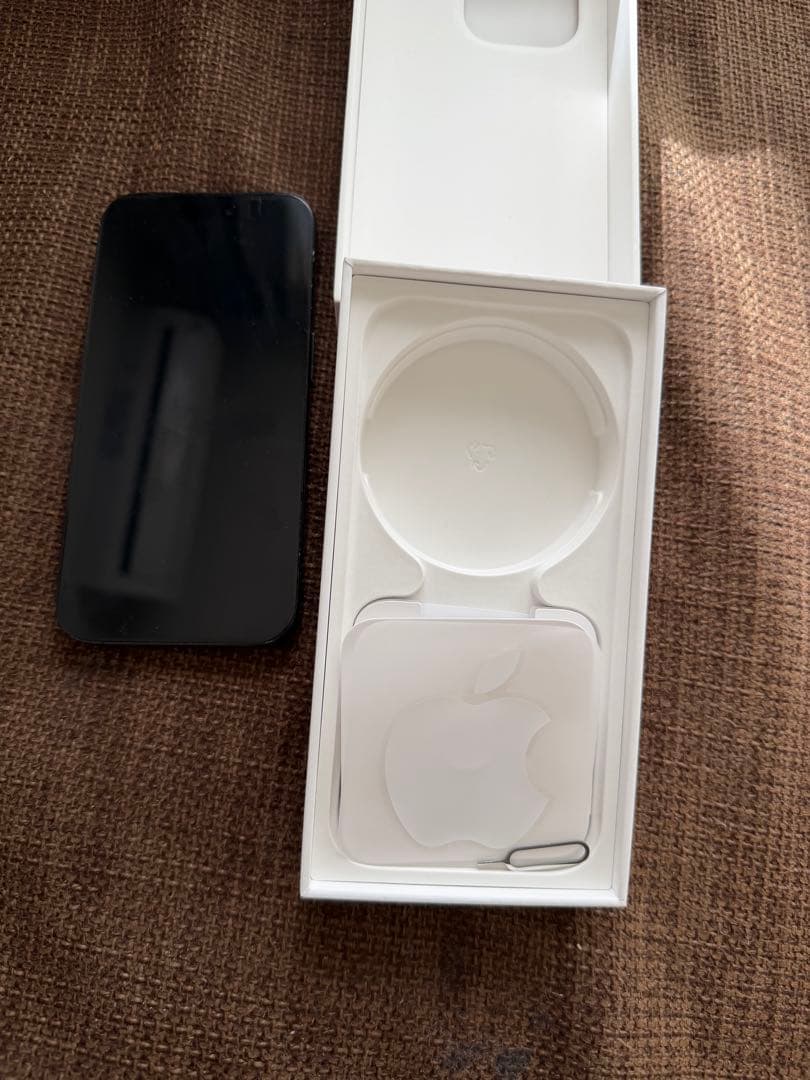 Apple iPhone 15Pro 本体 256