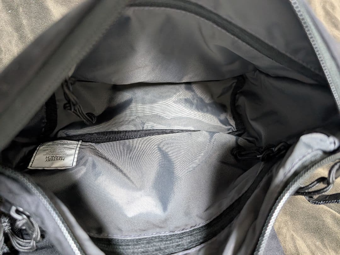 ミステリーランチ　スカ　ブラック