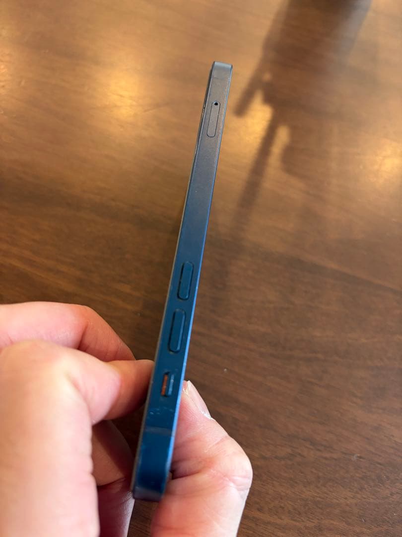 iphone12本体 ブルー 64GB