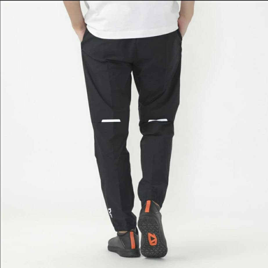 美品　On　オン　コアパンツ　ブラック　Sサイズ