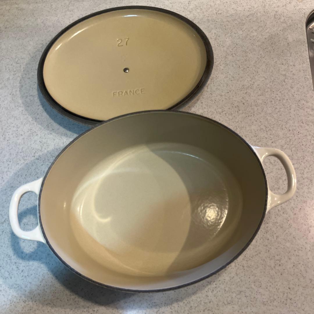 ル・クルーゼ　ベージュ　オーバル 27センチ　琺瑯両手鍋