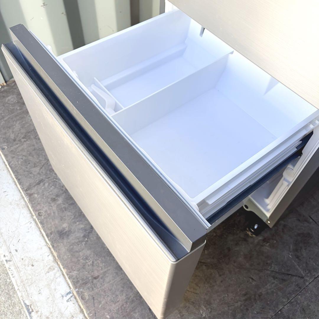 129運搬取付無料！シルバー純正SHARPスリム3ドア冷蔵庫！完動品・超美品！