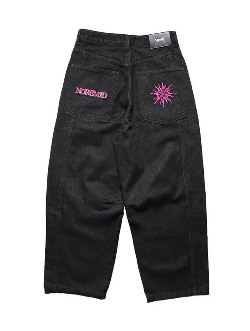 ノーリミッド デニム