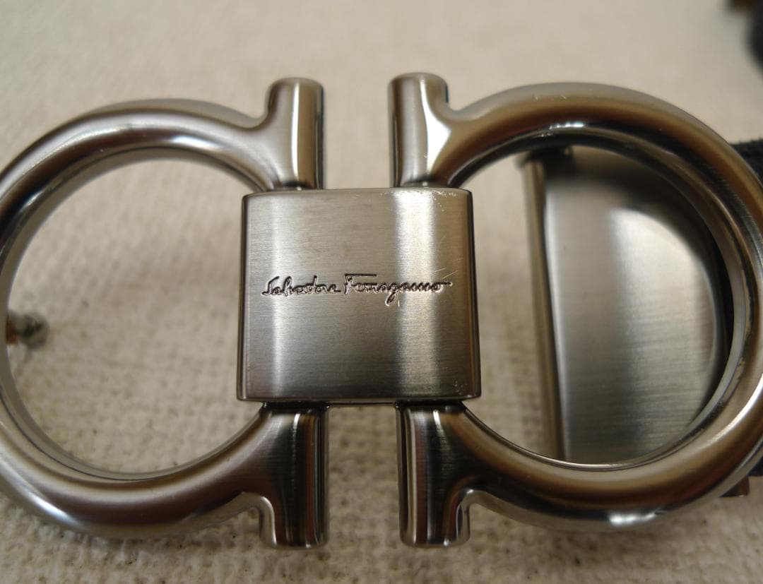 フェラガモ Salvatore Ferragamoガンチーニ スエード メンズ