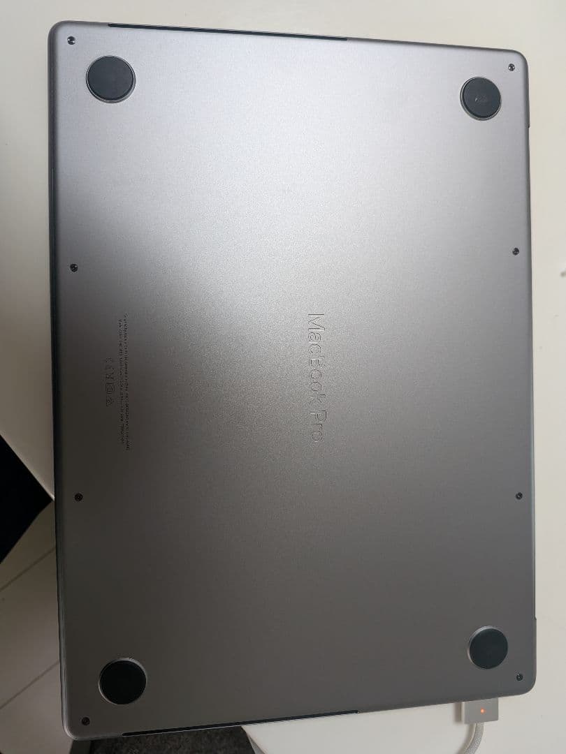 ほぼ未使用品MacBook Pro 14インチ M1pro 16GB 512GB