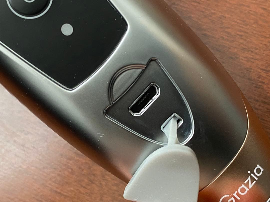 ディレイアゼル　ほぼ未使用　説明書・充電ケーブル・箱付き　ヒト幹細胞ジェル付