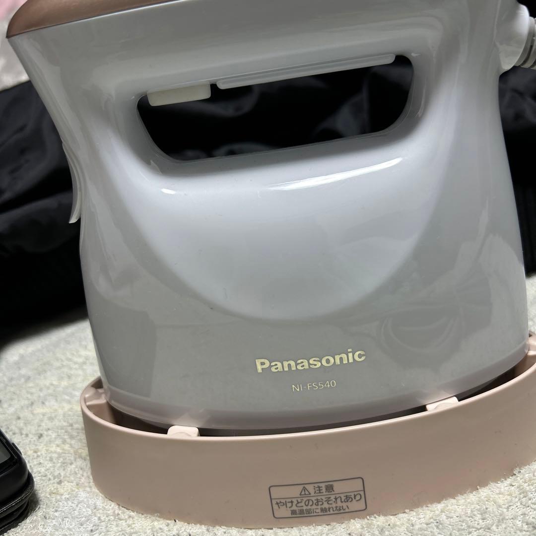 Panasonic衣類ハンドスチーマー NI FSS40新品未使用品