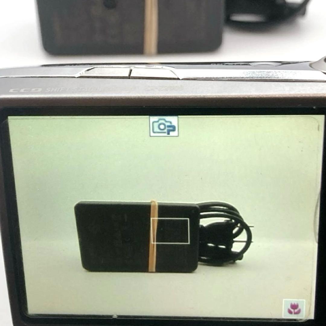 CASIO カシオ EXILIM EX-Z2000 デジタルカメラ シルバー