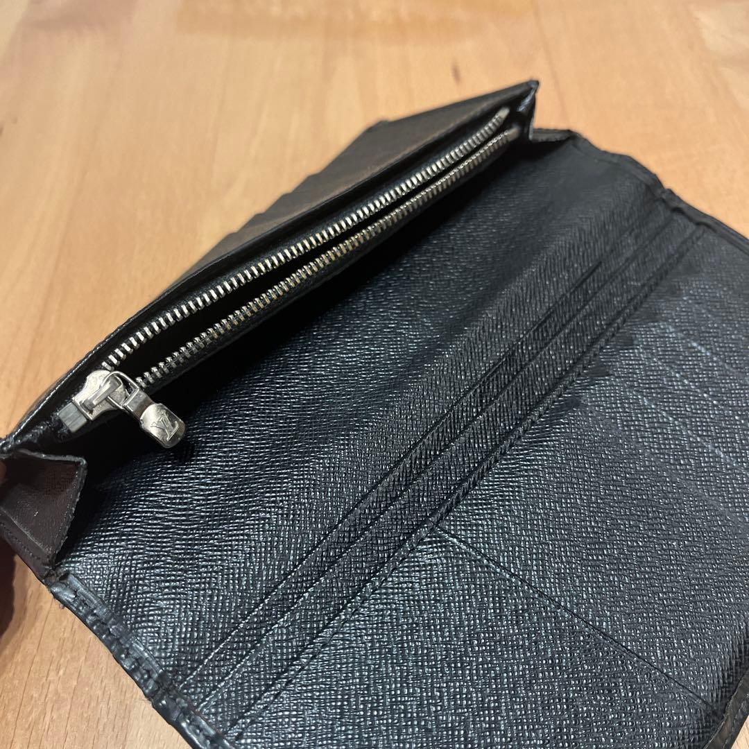 ルイヴィトン　エピ　ポルトフォイユ　プラザ　長財布　ノワール　黒