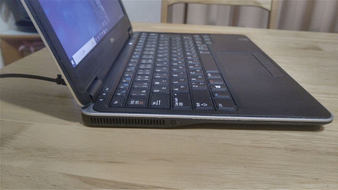 Windowsノート本体 DELL E7240 i5-4210U / 16GB / SSD256GB