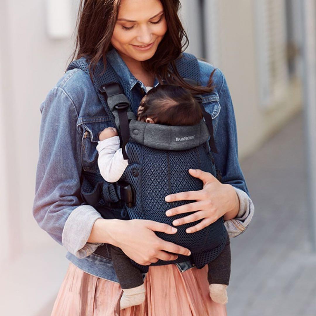 BABYBJÖRN ネイビー 抱っこ紐　新品/未開封　送料込み