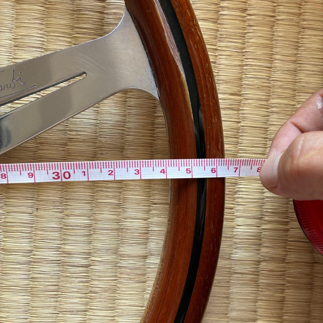 ナルディクラシック　36.5センチ　ホーン二つ付き