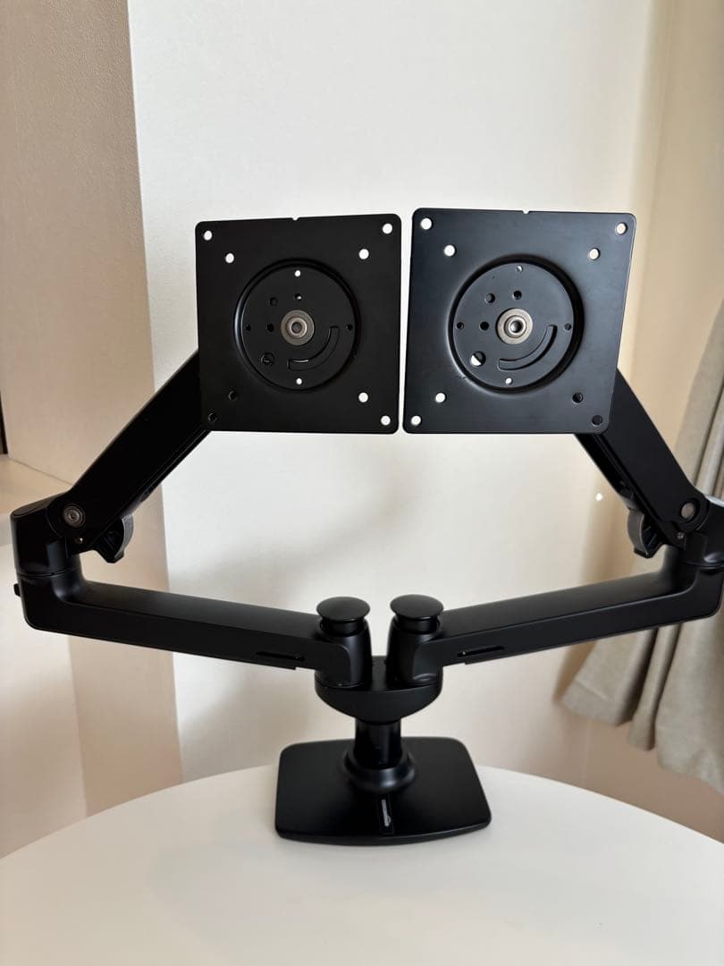 Amazon Basic モニターアーム デュアル-ディスプレイ