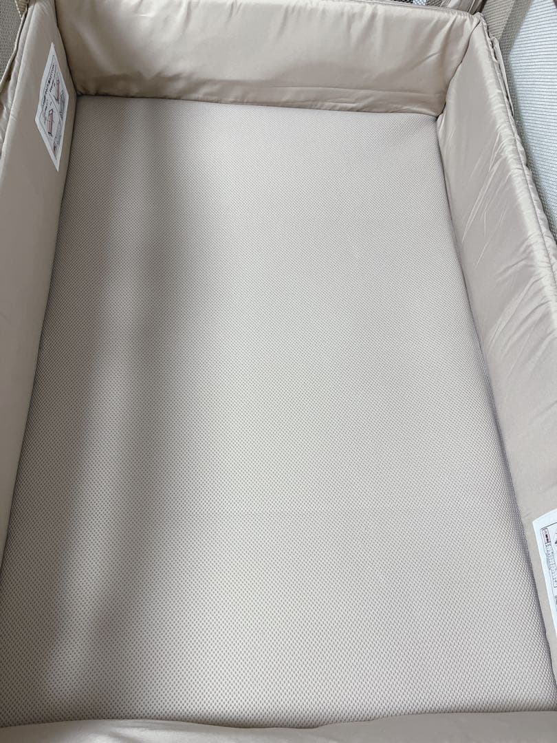 【極美品】アップリカ ココネルエアー ベビーベッド サークル 寝具 未使用級