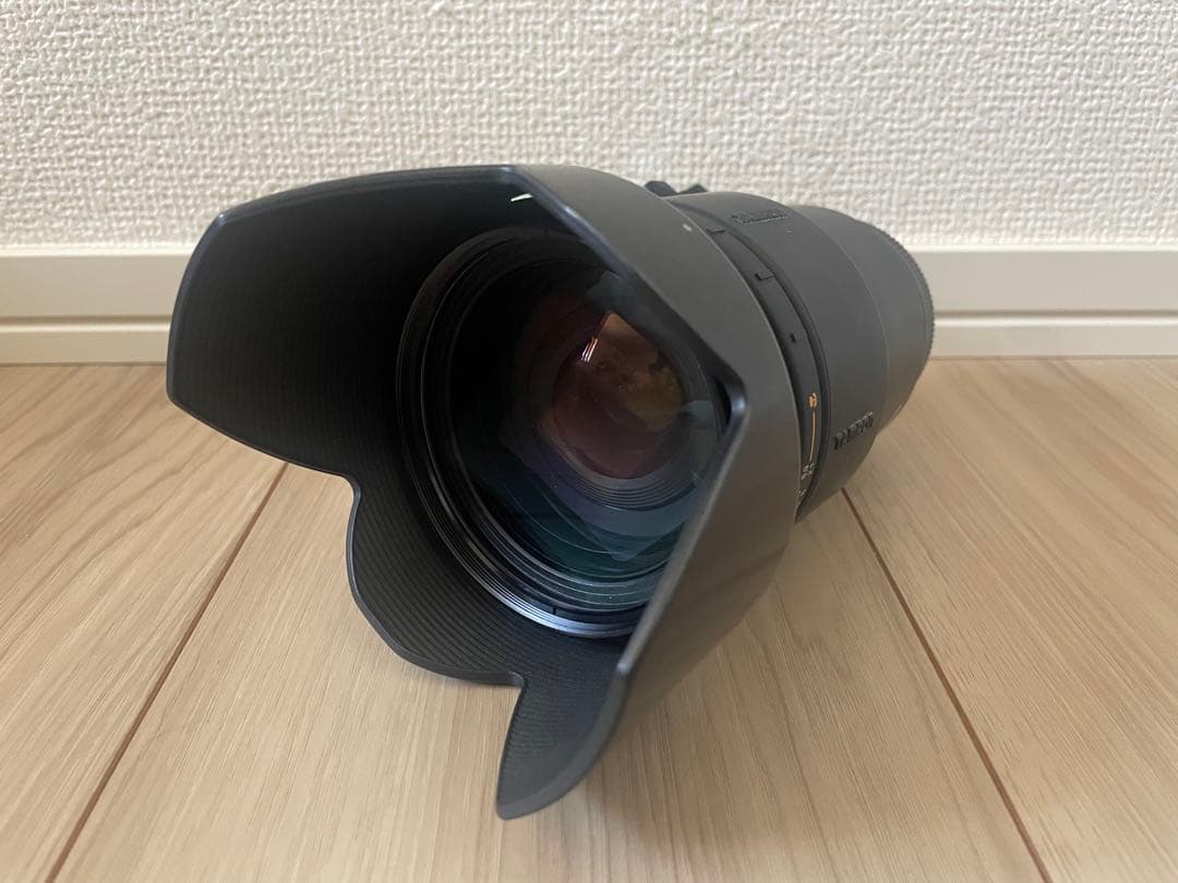 【週末限定値下げ】Canon EOS M（ホワイト）・ダブルレンズキット