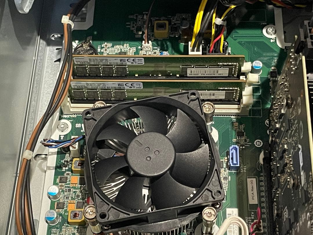 【白虎にゃん仔】ゲーミングPC i5-8500 GTX1660 Super