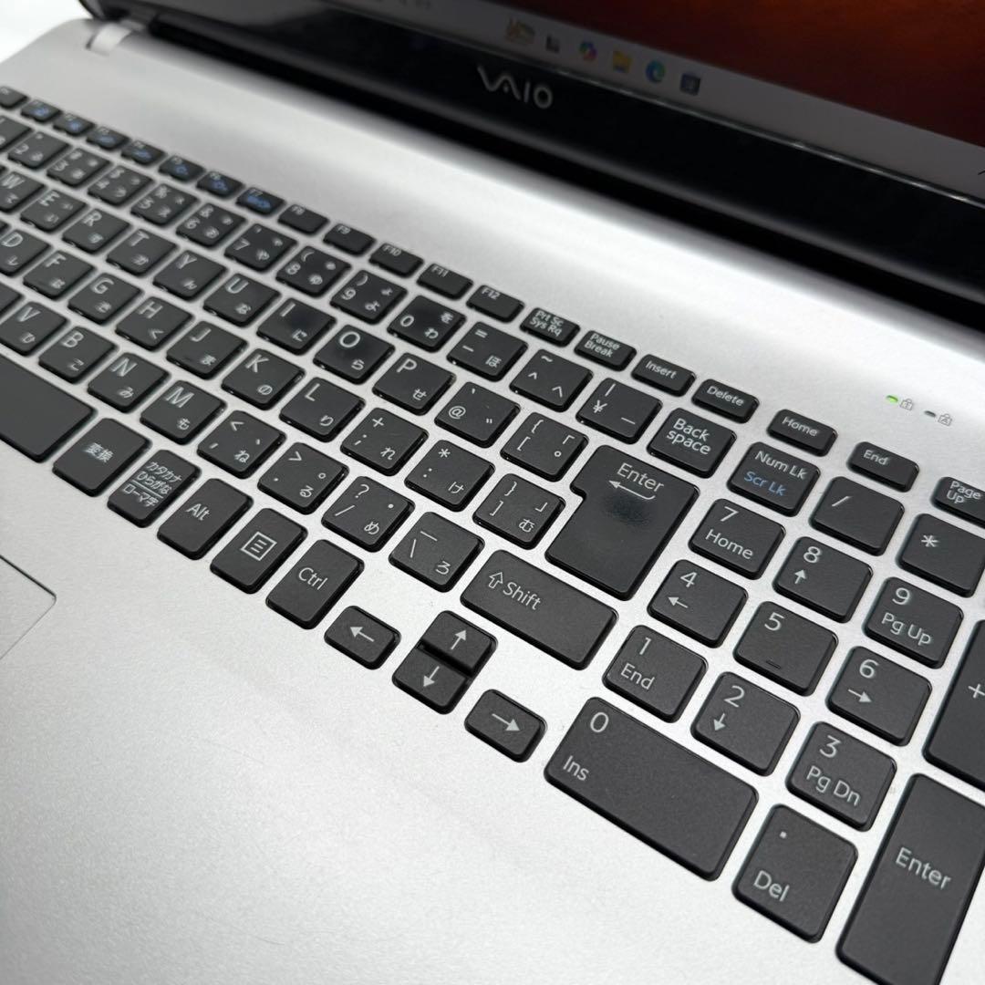 VAIOノートパソコンCore i7搭載 新品SSD 高速静音 Blu-ray