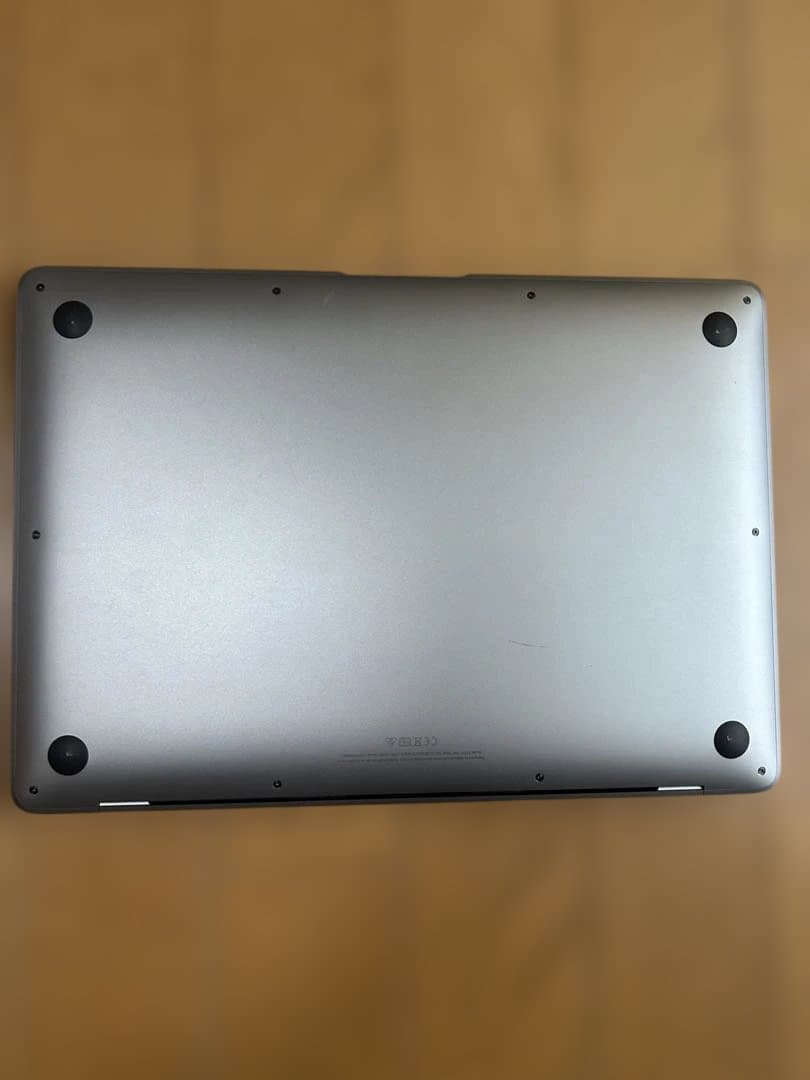 Apple MacBook シルバー　13インチ　2020年モデル