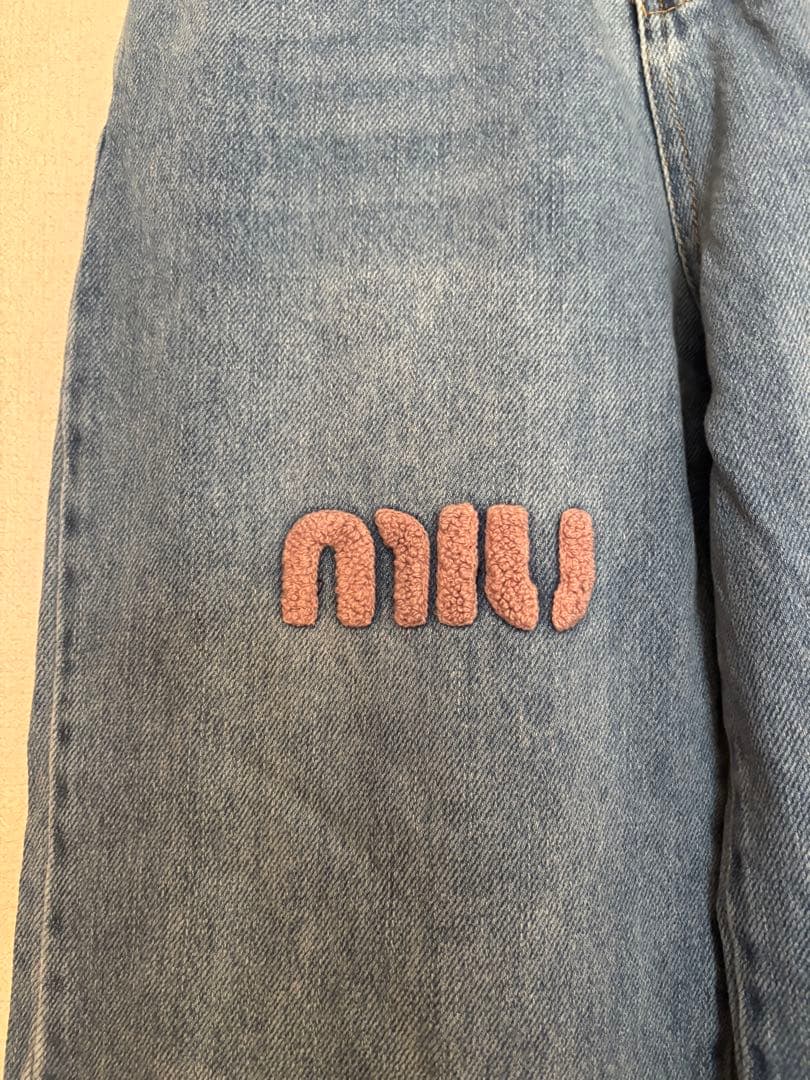 miumiu ジーンズ　1/20まて出品予定