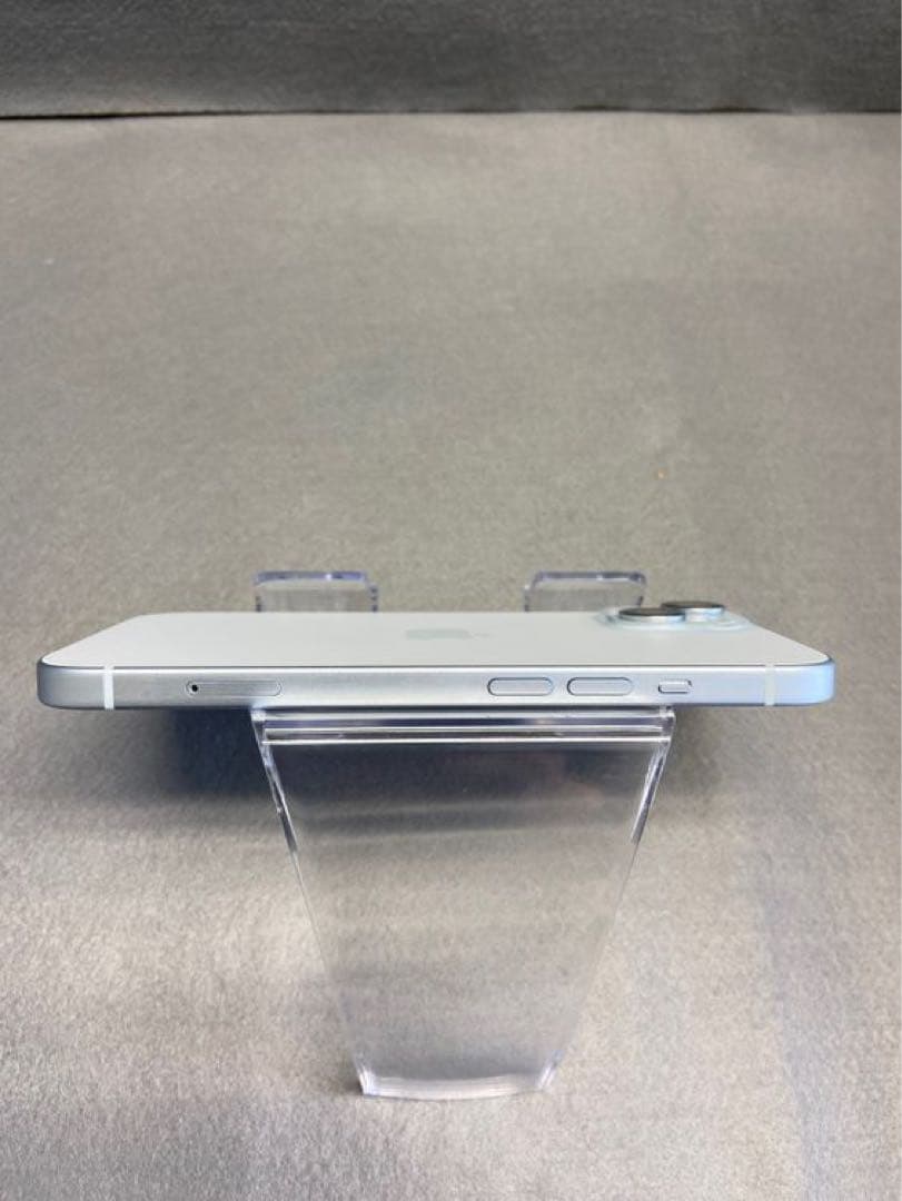 超美品 国内版 SIMフリー iPhone15 256GB ブルー色