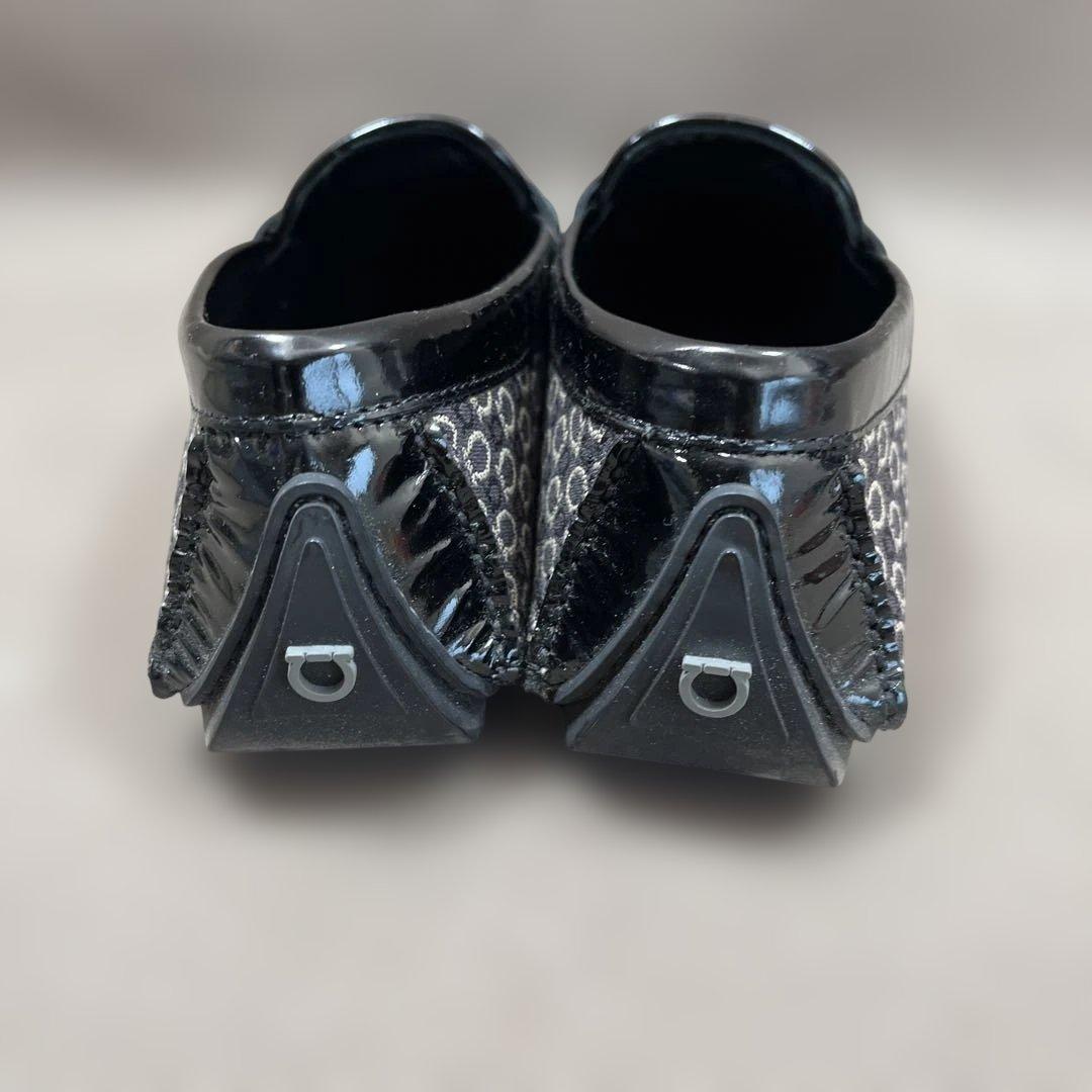 フェラガモ　ガンチーニ　ローファー