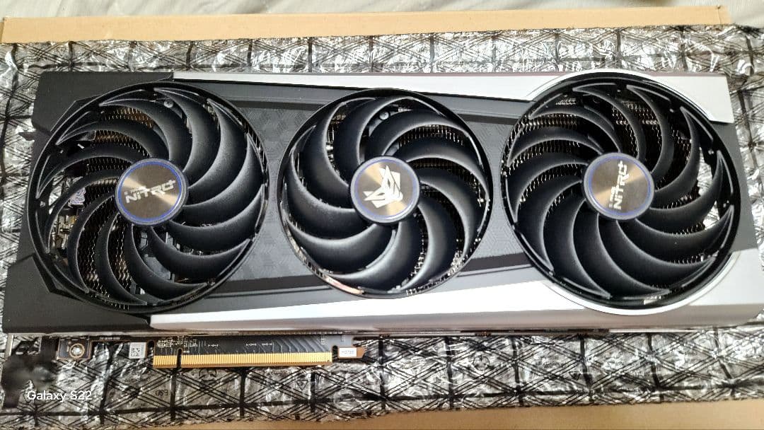 【ジャンク】Sapphire Radeon RX 6800 16GB
