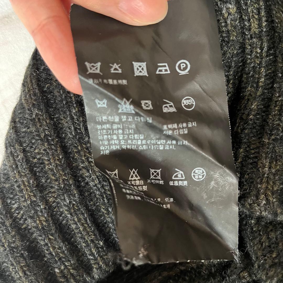 プラダ　セーター　グリーングレー系