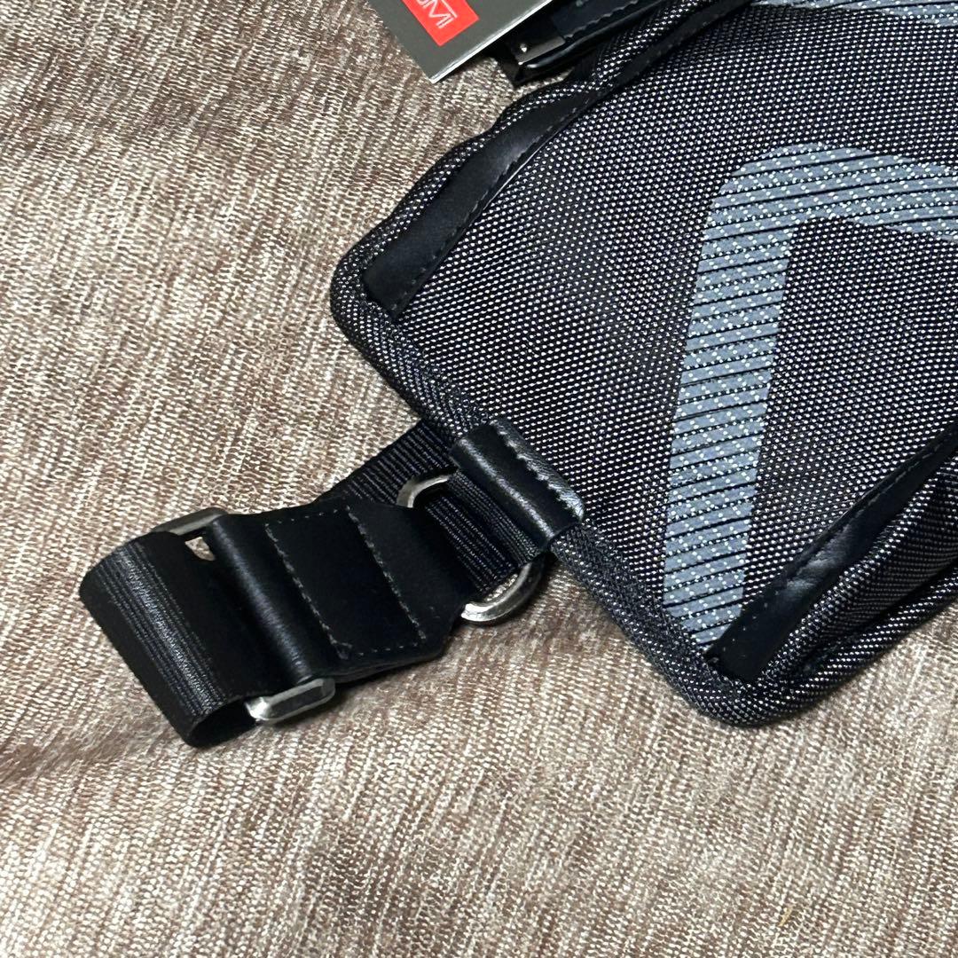 未使用　タグ付き　TUMI ALPHA3 コンパクト・スリング ボディバッグ