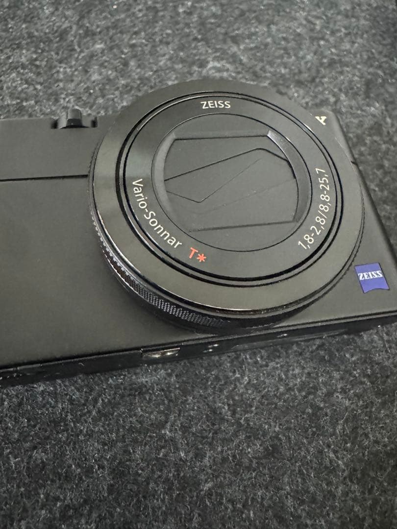 デジタルカメラ Sony DSC-RX100V (DSC-RX100M5A)