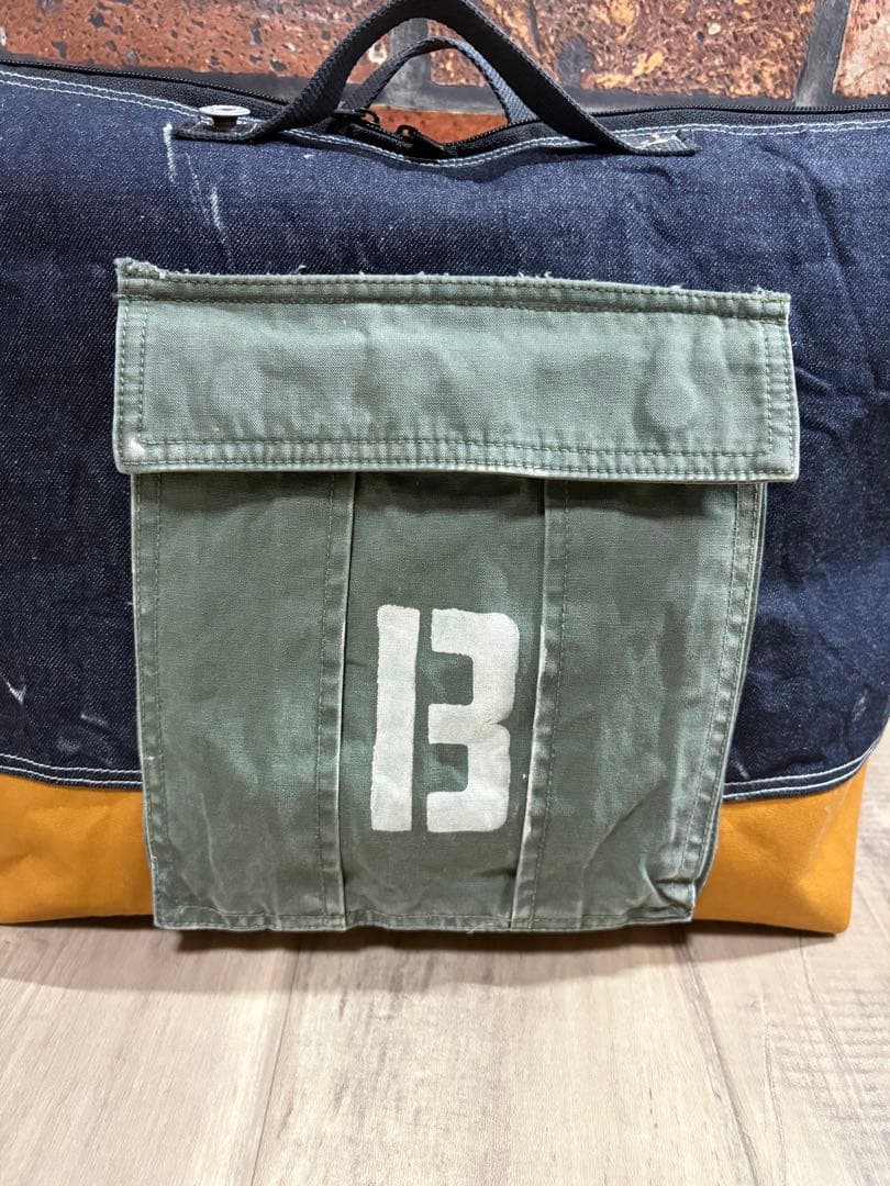 USEDデニムリメイク 大きいボストンバッグ　ショルダーバッグ2way